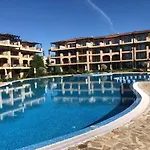 Апартамент Luxury Family Kaliakria *